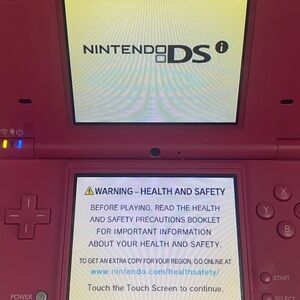 Nintendo DSi Handheld Console - Bold Red